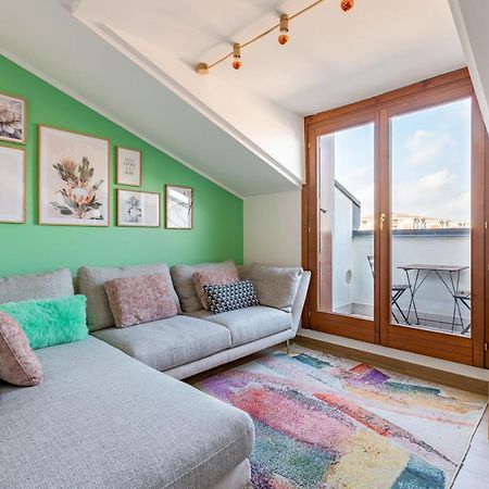 Cozy Studio W/Parking 5 Min Walk From The Bus Stop Milan Exterior photo