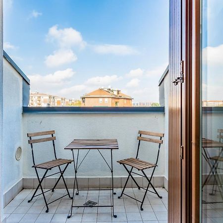 Cozy Studio W/Parking 5 Min Walk From The Bus Stop Milan Exterior photo